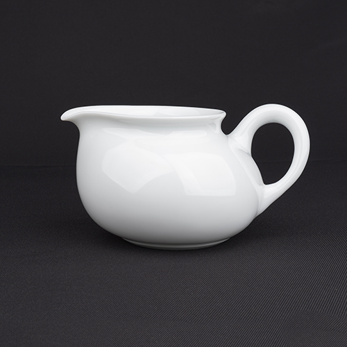 C69白瓷歪茶海